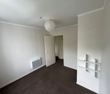 Want to live in a warm flat with amazing views? - Photo 5