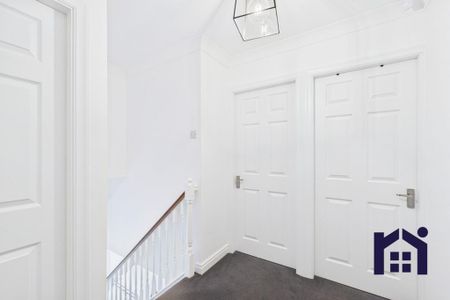 4 bedroom detached house to rent - Photo 4