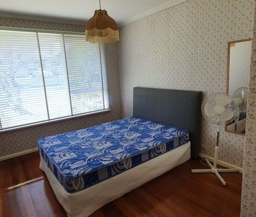 Mount Waverley - Photo 6