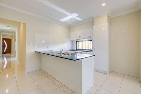 Modern Duplex In A Sought After Location! - Photo 3
