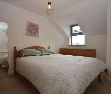 Harding House, Swindon, Wiltshire, SN1 - Photo 2