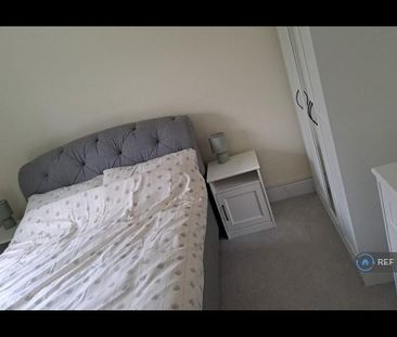 2 bedroom maisonette to rent - Photo 5