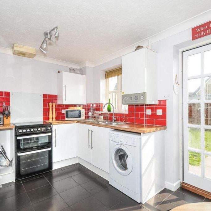 2 bedroom terraced house to rent - Photo 1
