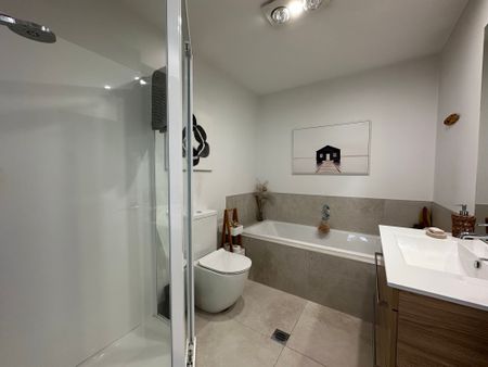 RARE IN RIVERHEAD - Photo 5