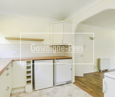 Boxgrove Avenue, Guildford GU1 - Photo 1