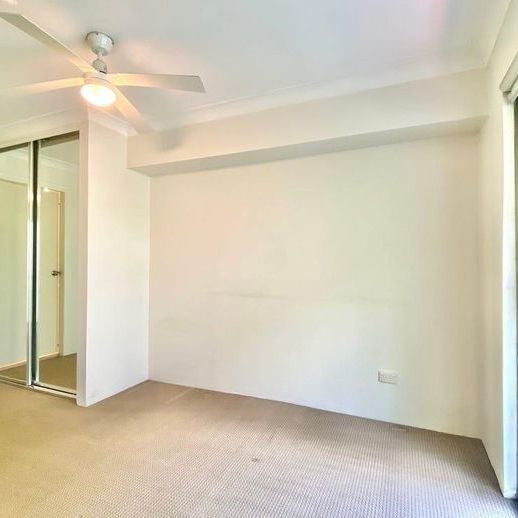 One-Bedroom Unit with Lock-Up Garage in Prime Location - Photo 1