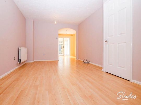 3 bedroom semi-detached house to rent - Photo 1