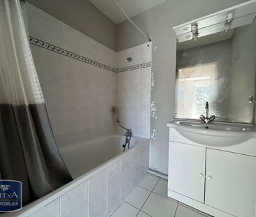 Location Appartement 2 pièces 48m² BRIVE LA GAILLARDE 19100 - Photo 3