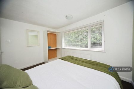 2 bedroom maisonette to rent - Photo 5