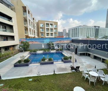 POOL VIEW I UNFURNISHED I SPACIOUS I VACANT - Photo 2