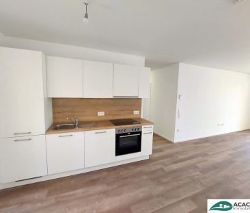 wunderschöne 3-Zimmerwohnung mit großer Loggia und herrlichem Ausbl... - Photo 1