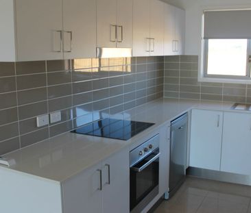 88/1 Superior Boulevard, Andergrove QLD 4740 - House For Rent | Domain - Photo 4