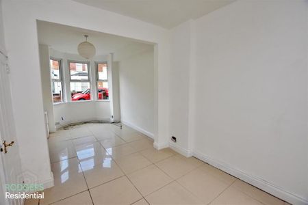 73 Cheviot Avenue, Belfast, BT4 3AG - Photo 2
