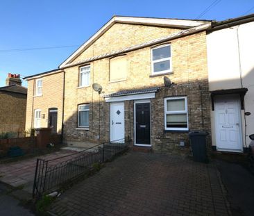 2 bedroom terraced house to rent - Photo 4