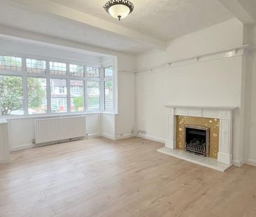 5 bedroom detached house to rent - Photo 3