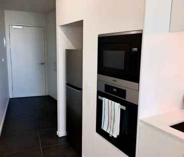 1 Bedroom-Furniture included - Photo 3