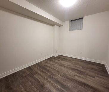 For Lease - 98 Wraggs Road Unit# Bsmt, Bradford West Gwillimbury, O... - Photo 4