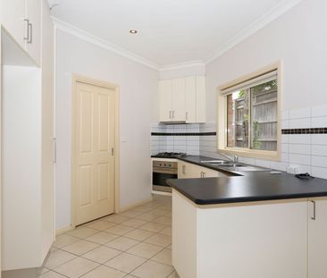 Modern Comfort and Convenience - Photo 4