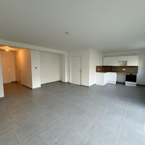 5 pièces - 111,31 m2 CHARTRES - 28 - Photo 1