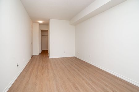 For Lease - 8 Hillcrest Avenue Unit# 2615, Toronto, Ontario - Photo 4