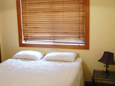 Skenes View- Panoramic ocean views - Photo 3