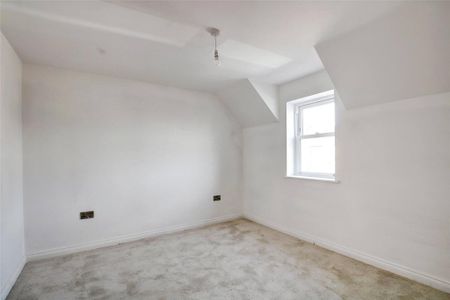 3 bedroom detached house to rent - Photo 5