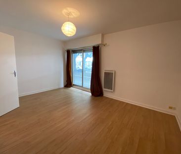 Location Appartement 1 pièce 23m² - Photo 2