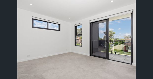 Brand New & Immaculate Five-Bedroom Home - Photo 1