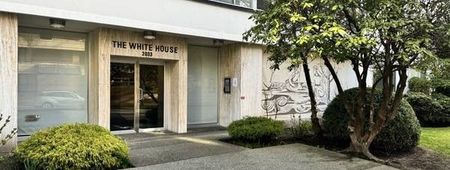 The White House - Photo 4