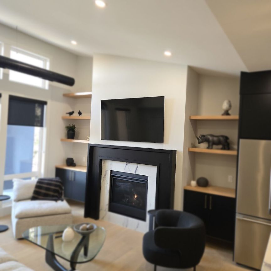 1924 26A Street SW - Photo 1