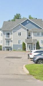 Condo 4 1/2 spacieux à louer à Prévost - Photo 3