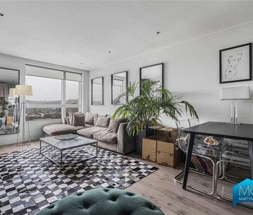 High Street, Hornsey, London, N8 - Photo 3