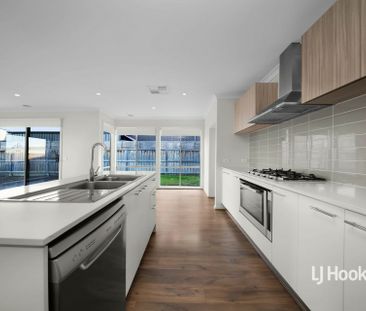 69 Alfred Road, Werribee VIC, Belconnen - Photo 4