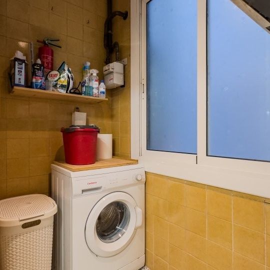 barcelona, Catalonia 08012 - Photo 1