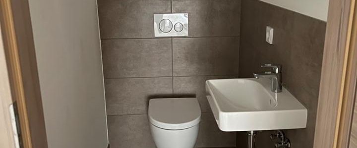 Großzügige 4- Raumwohnung am Dresdner Stadtrand mit 2 Terrassen zu vermieten! - Photo 1