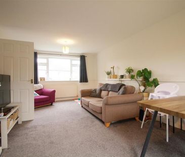 3 bedroom detached house to rent - Photo 6