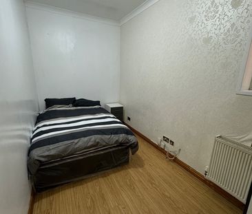 Room in a Shared House, Ellesmere Road, B8 - Photo 6