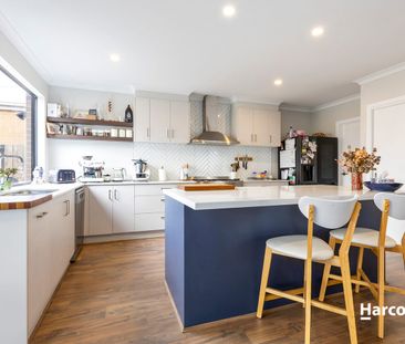 Spacious 4 bedroom Family Home! - Photo 3