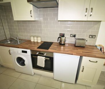 1 bedroom flat to rent - Photo 4