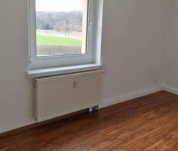 Idyllische und im Grünen gelegene Wohnung! Frisch und modern saniert! - Foto 1