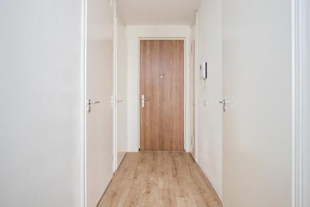 Appartement te huur: Koningin Wilhelminaplein 746 1062 KS Amsterdam - Photo 2
