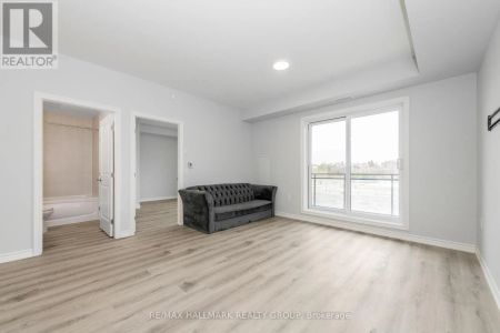 416 - 1350 HEMLOCK ROAD - Photo 5