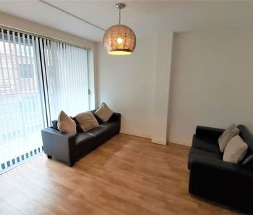 2 bedroom apartment to rent - Photo 3