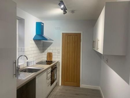 1 bedroom flat to rent - Photo 5
