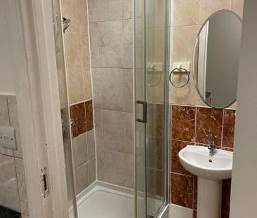 Studio to rent - Photo 6