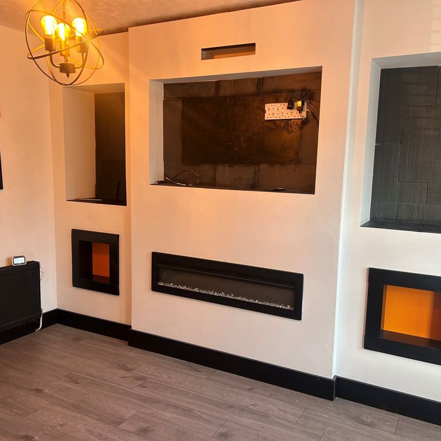 Edward Road - Photo 1