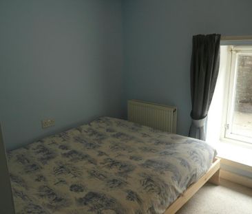 2 bedroom maisonette to rent - Photo 4