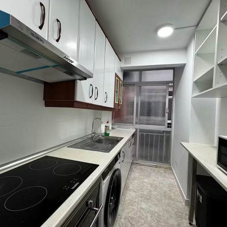 Calle de Begoña, Coslada, Community of Madrid 28821 - Photo 1