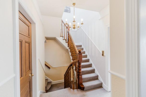 4 bedroom terraced house to rent - Photo 1