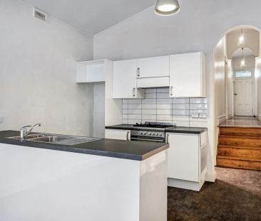 Charming Victorian Terrace in a Prime Lifestyle Location - Photo 4